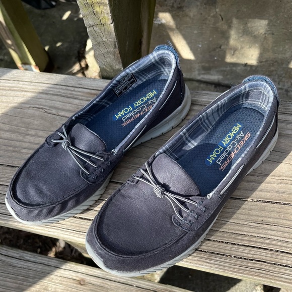 Skechers Blue/Gray Slip-On Size 8 Memory Foam - Picture 2 of 10